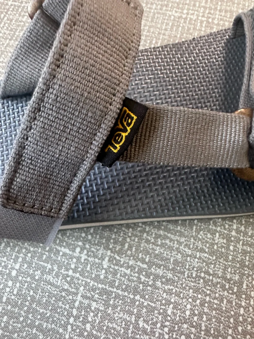 Teva Men’s Gray Adjustable Strap Sport Sandals Size 12